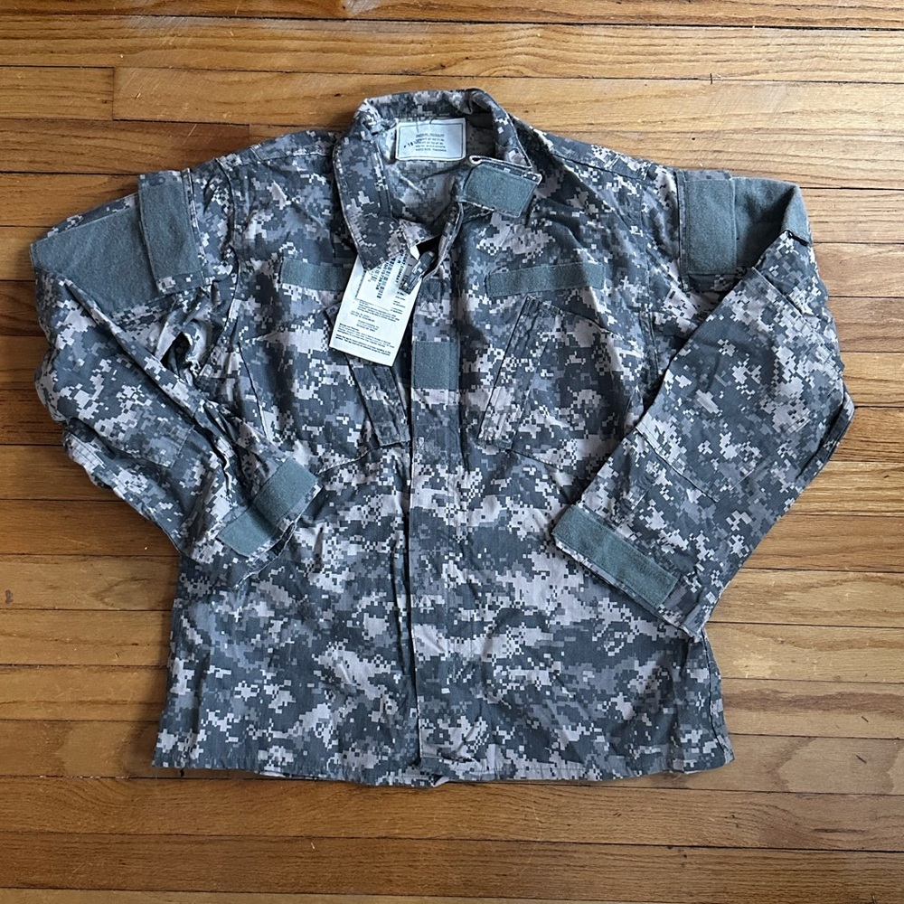 U.S. Army Camouflage Lightweight Jacket- combat coat